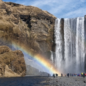 Gambar Air Terjun Islandia Dengan Pelangi